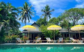 โอเอซีส โยคะ บังกะโล